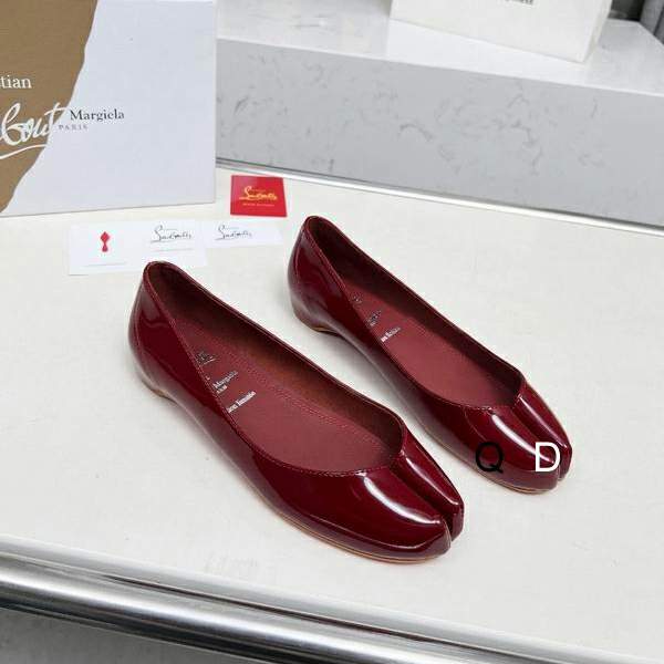 Picture of Christian Shoes _SKUCLsz35-40GDT09023096